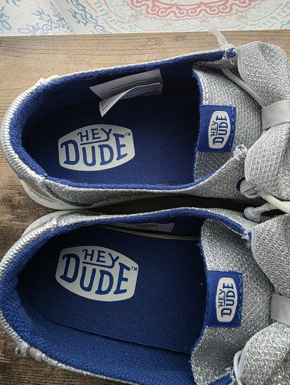 Hey Dude Wendy Sparkle Bow Shoes – Silver/Sea Blue – Women’s Size 7 – NWT - Picture 4 of 10